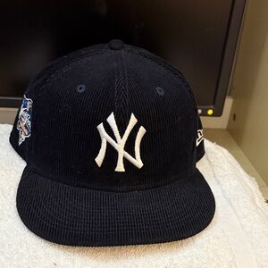 New Era Black and White NY Yankees Hat corduroy